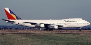 PAL_Boeing_747-200_Bidini-1