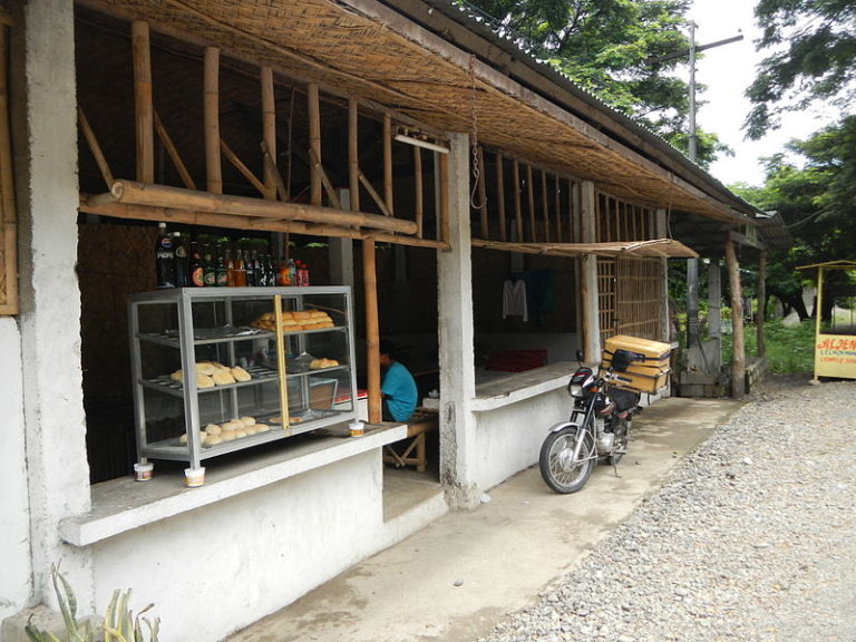 A_small_bakery_in_Carranglan,_Nueva_Ecija_selling_local_bread