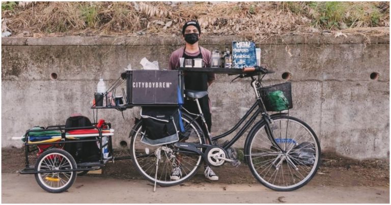 Former IT Head Earns Big Selling Coffee in the Streets, Plans to Continue New Business