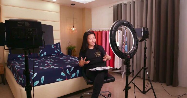 Entrepreneur Makes It Big By Selling Bedsheets & Curtains, Earning 6-Digit Profits Weekly