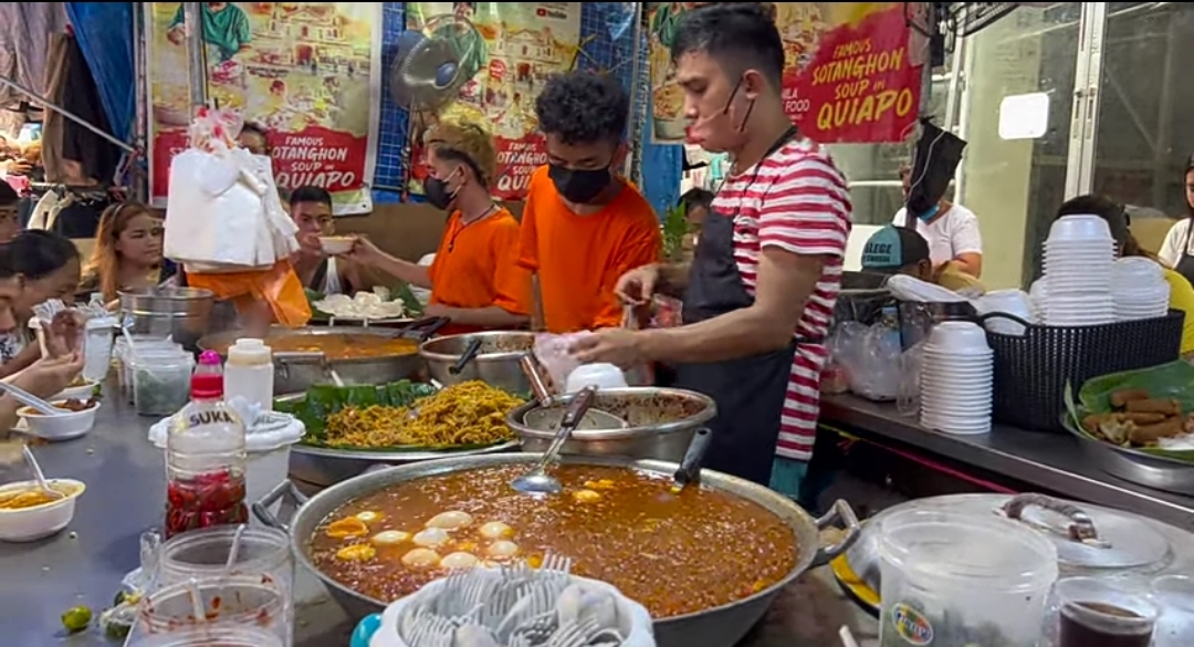 3 Business Lessons We Can Learn From The Famous Sotanghon Stall In Quiapo