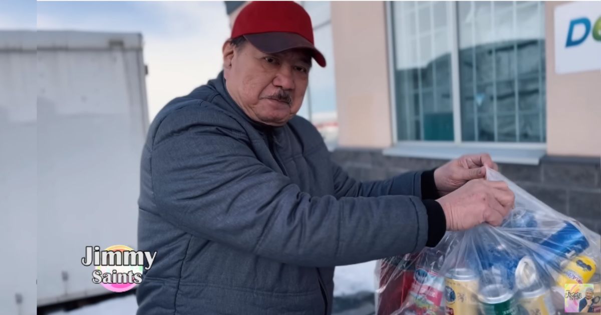 Jimmy Santos Earns Money By Selling Recyclables In Canada