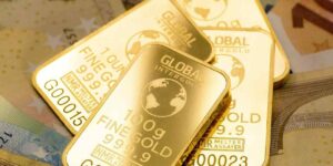 Predictive Modeling for Gold Price Volatility Using Advanced  Econometric Techniques